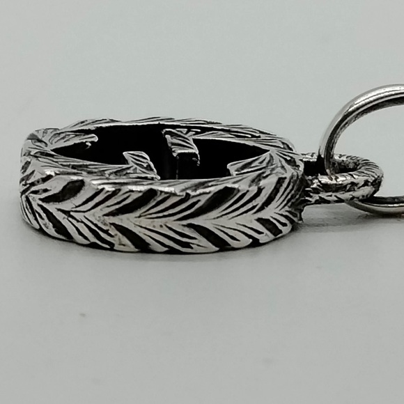 Gucci Pendant Necklace - Picture 8 of 9